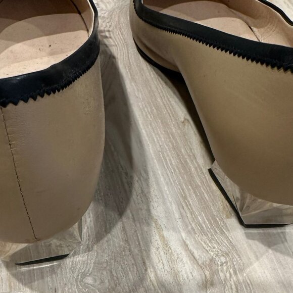 Fendi Nude Flat with silver heel - Picture 5 of 9